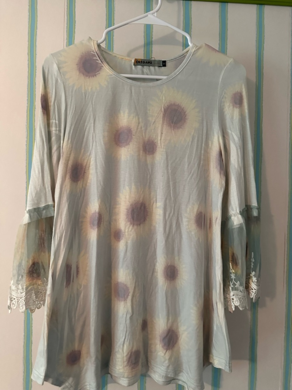 Cream Tunic with Pale Purple & Yellow Sunburst Print